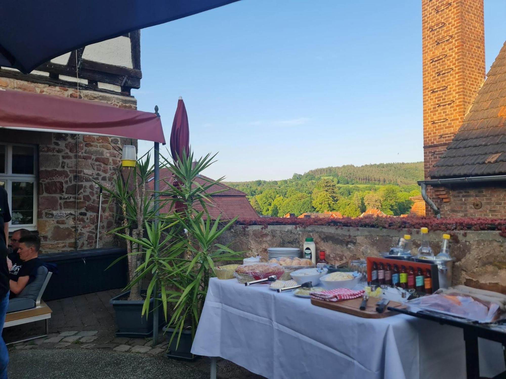 Hotel & Cafe Schachtenburg 슐리츠 외부 사진